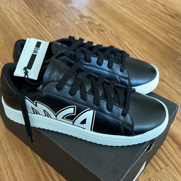 McQ Alexander McQueen Logo Printed Sneakers - Picture 4 of 8